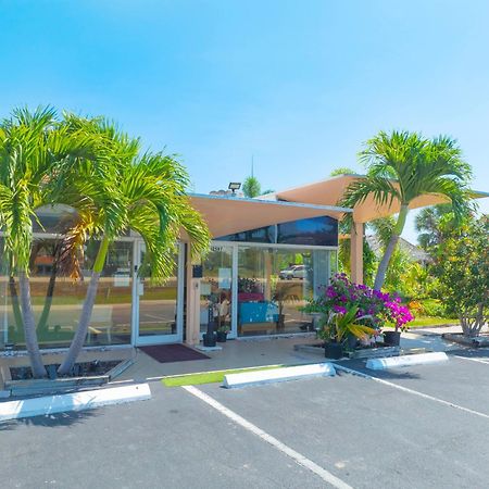 Warm Mineral Springs Motel Норт Порт Екстериор снимка