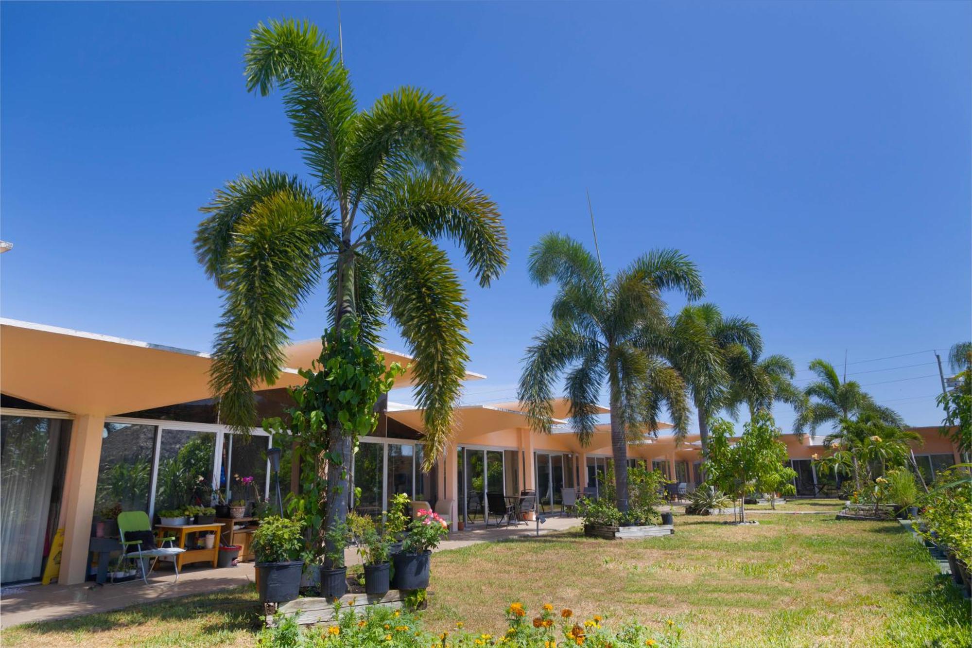 Warm Mineral Springs Motel Норт Порт Екстериор снимка