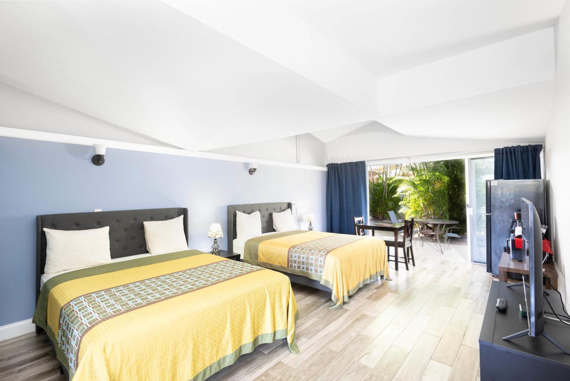 Warm Mineral Springs Motel Норт Порт Екстериор снимка
