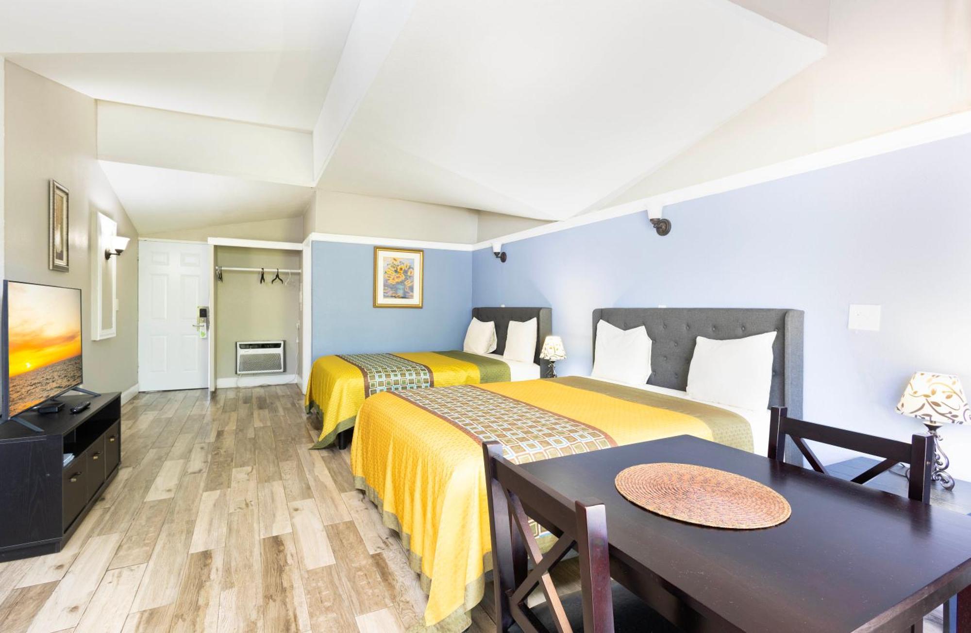 Warm Mineral Springs Motel Норт Порт Екстериор снимка